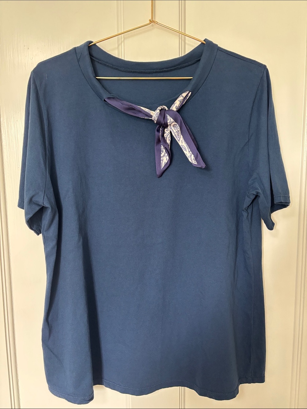 European Women’s Blue Short-Sleeve Tee with Neck Scarf